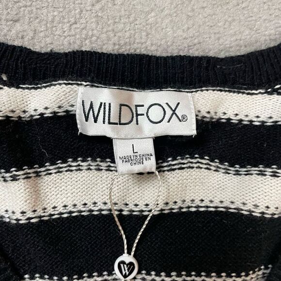 Wildfox Women’s Large Knit Black White Striped Pullover V Neck Sweater NWT - Picture 3 of 4